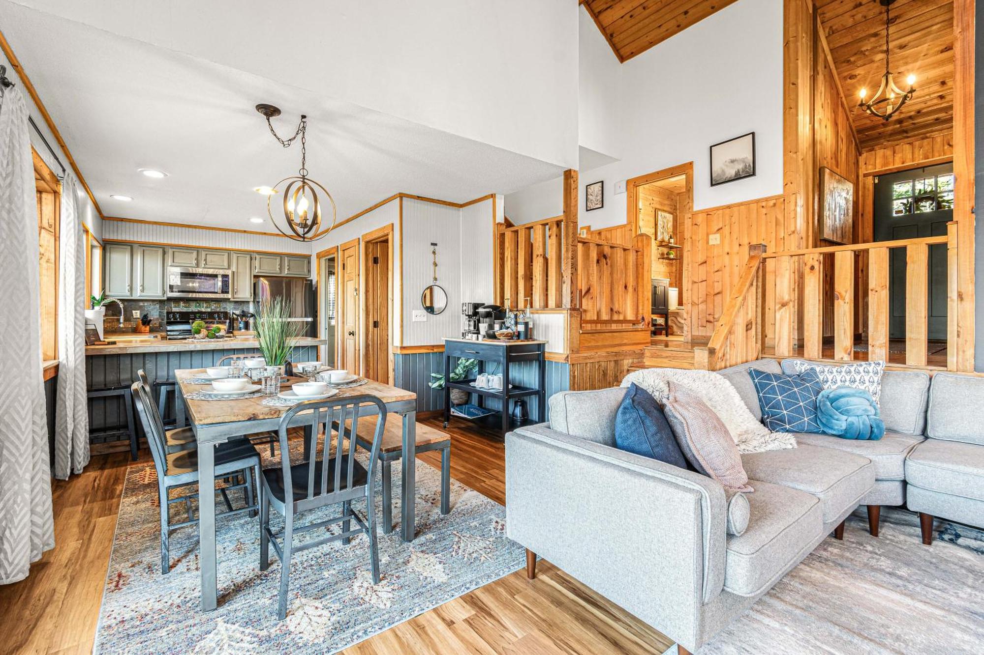The Family Stone Luxe Cabin Sleeps 12 Hot Tub Dogfriendly Dollywood Pigeon Forge Bagian luar foto