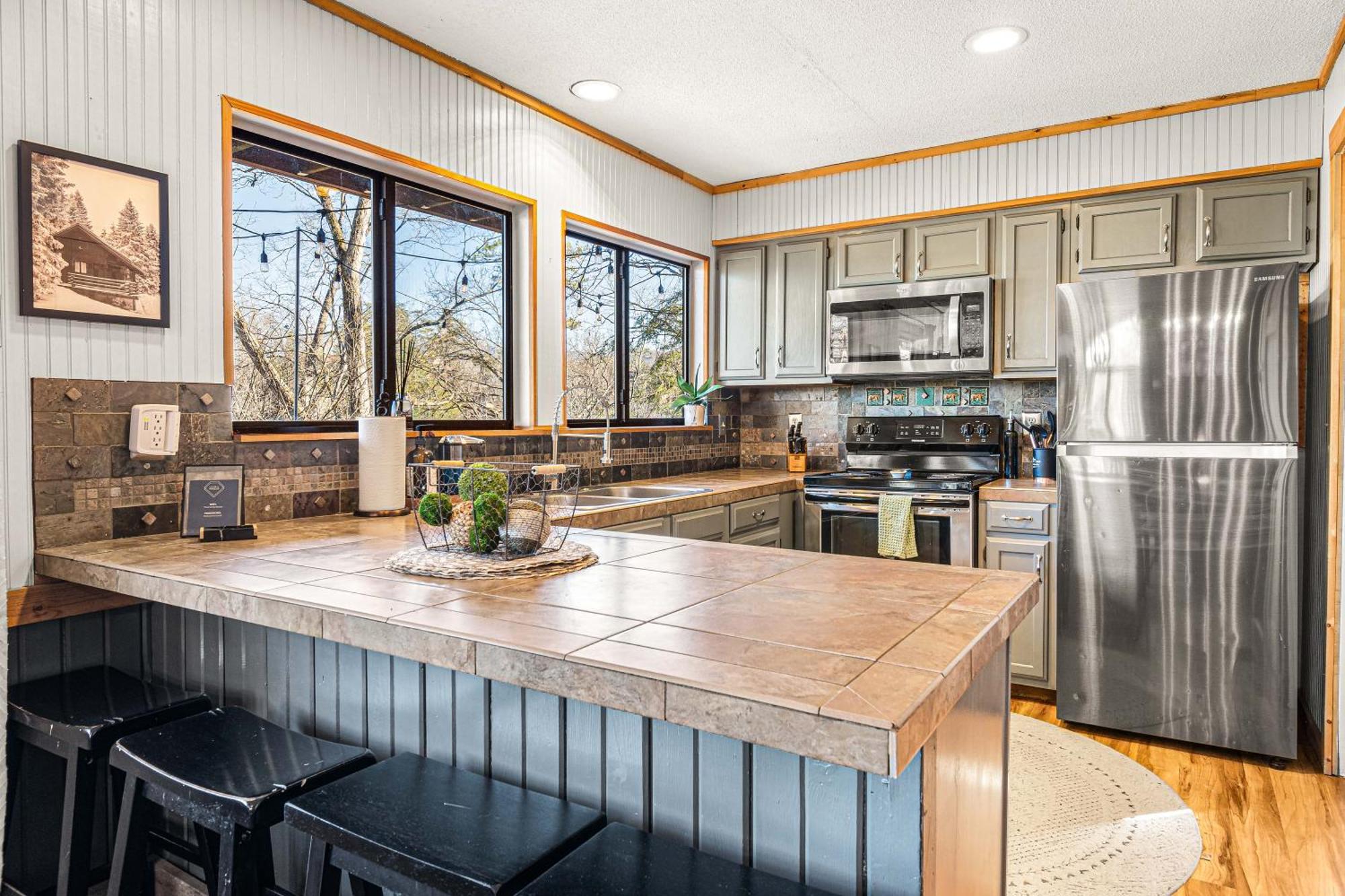 The Family Stone Luxe Cabin Sleeps 12 Hot Tub Dogfriendly Dollywood Pigeon Forge Bagian luar foto