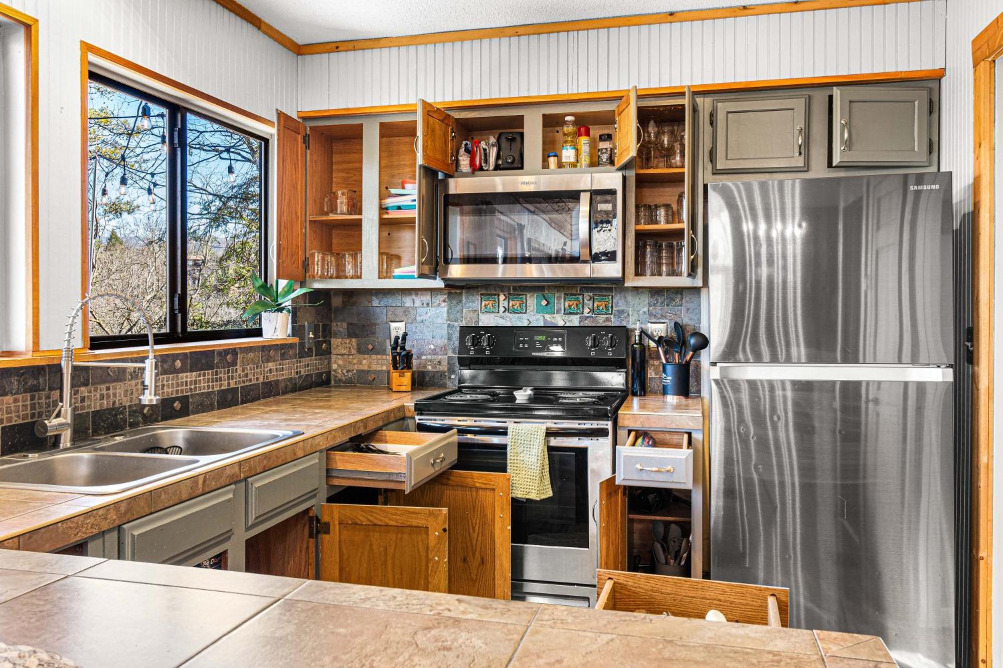 The Family Stone Luxe Cabin Sleeps 12 Hot Tub Dogfriendly Dollywood Pigeon Forge Bagian luar foto