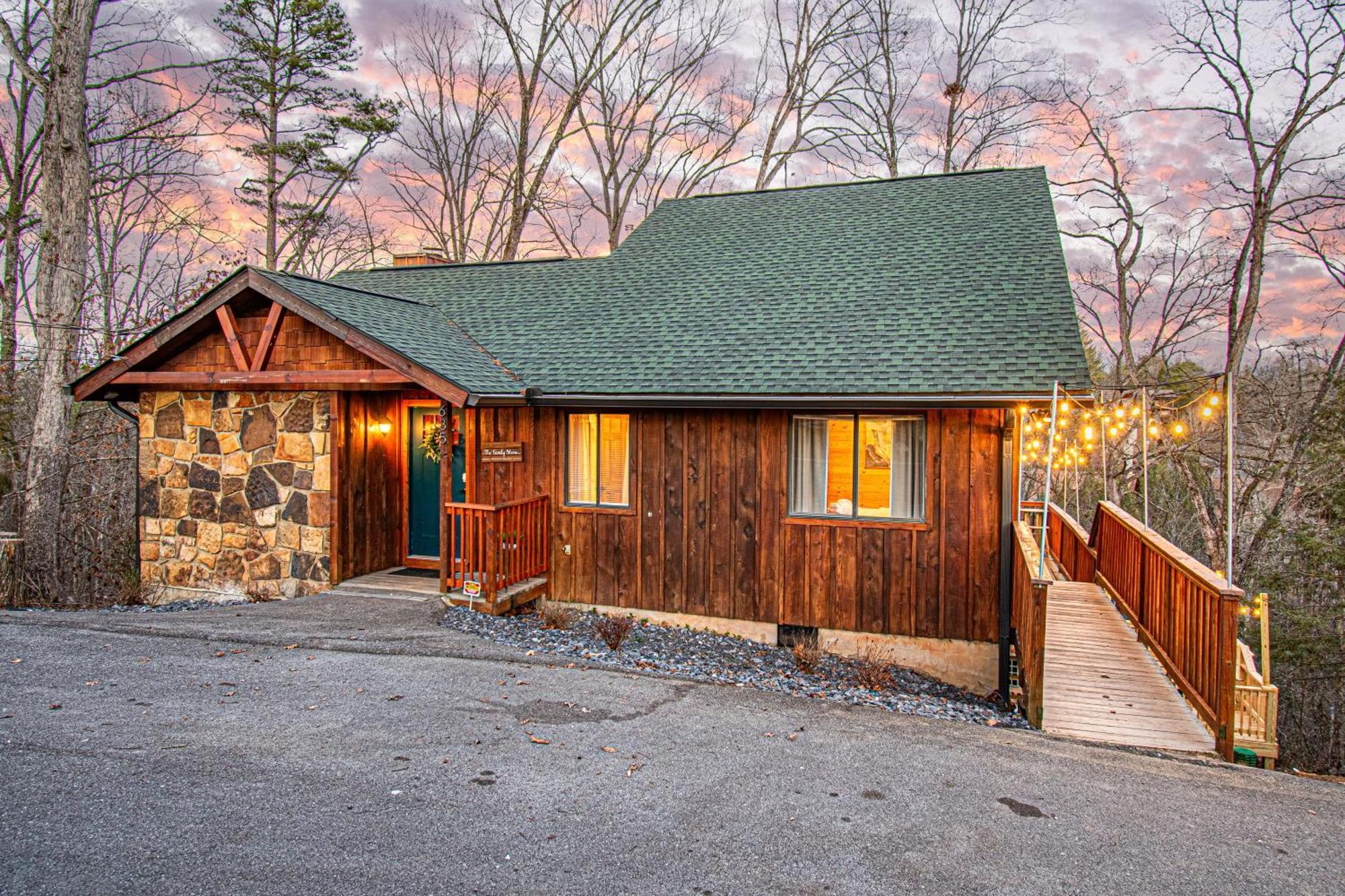 The Family Stone Luxe Cabin Sleeps 12 Hot Tub Dogfriendly Dollywood Pigeon Forge Bagian luar foto
